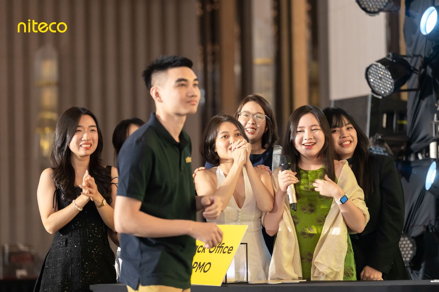 Gala Dinner: Warm Gathering, Genuine Fun & a “Fire” Finale